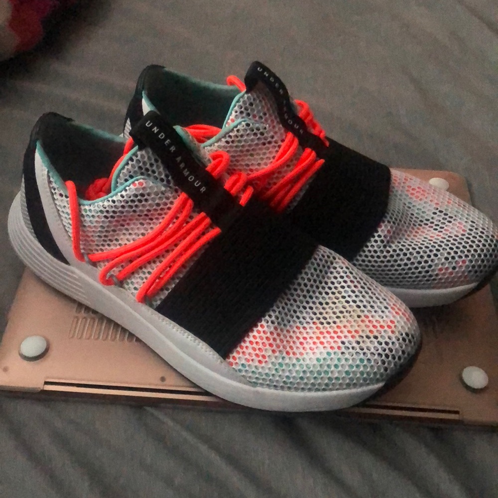Under Armour 8.5